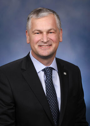 Photo of Rep. Phil Skaggs